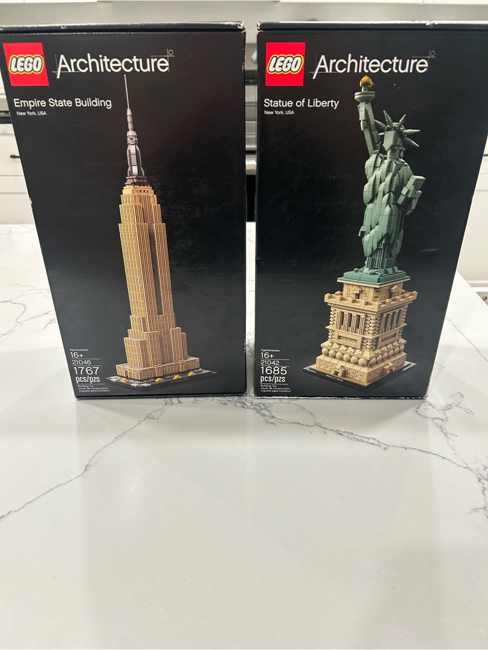 Unopened LEGO Architecture Empire State Building & Statue of Liberty Set